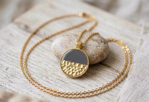 Handgemachte Kette Schwarz Gold | Polymer Clay Halskette | Statement Schmuck Damen | Geschenk für Frauen | Eclipse Necklace