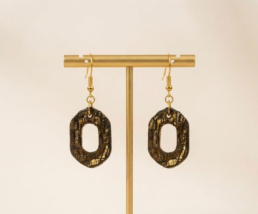 Handgemachte Ohrringe Schwarz Gold | Polymer Clay Hängeohrringe | Statement Schmuck | Geschenk für Frauen | Midnight Noir