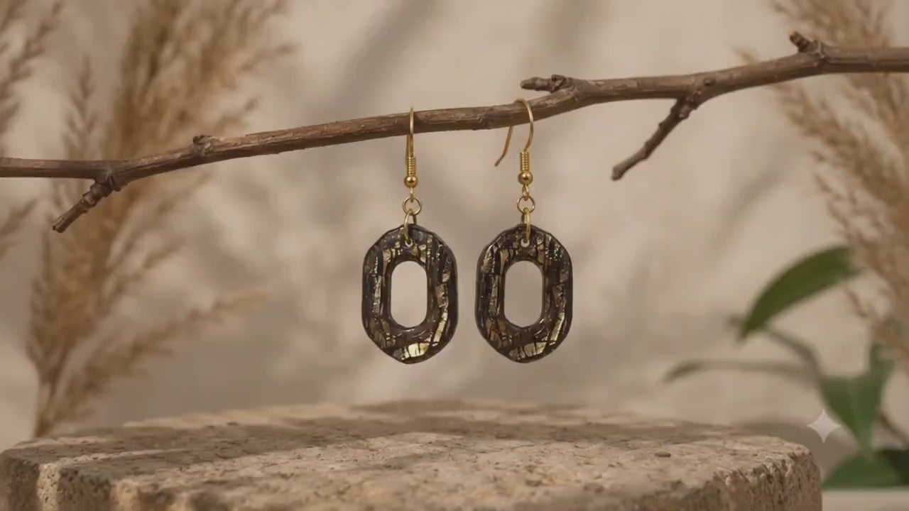 Handgemachte Ohrringe Schwarz Gold | Polymer Clay Hängeohrringe | Statement Schmuck | Geschenk für Frauen | Midnight Noir