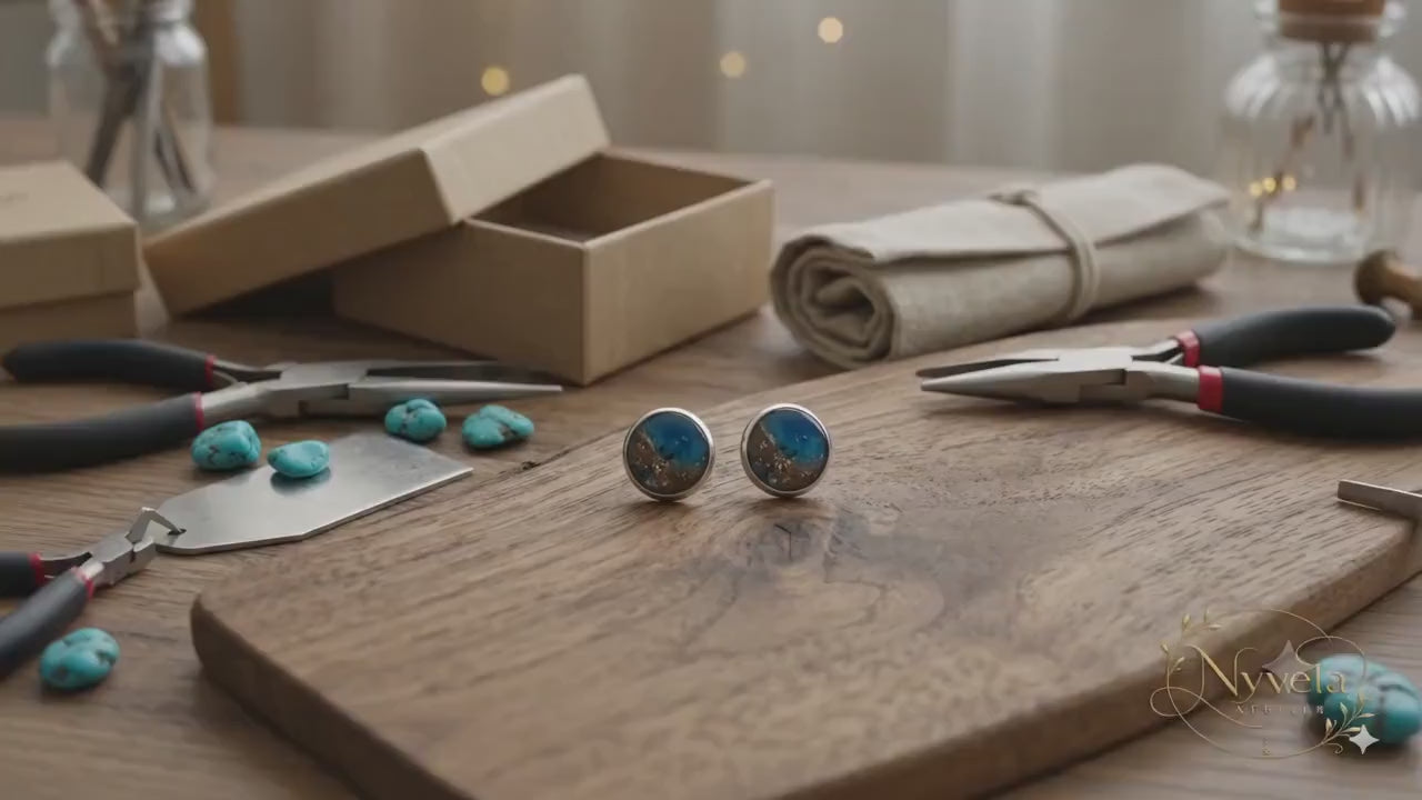 Handgemachte Ohrstecker Blau | Polymer Clay Stecker | Ozean Schmuck Damen | Schimmernde Statement Ohrringe | Geschenk Frau | Blue Horizon